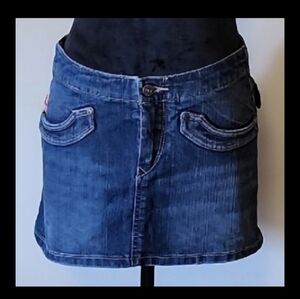 Parasuco Denim Cult Y2K Low Rise Mini Skirt Red Lion Patch Hong Kong Size 6